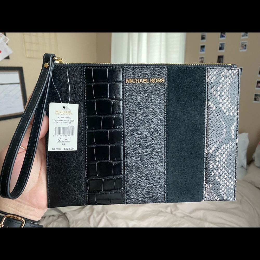 Michael Kors Clutch